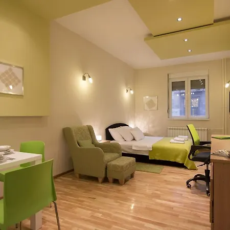 Apartment Forest *
