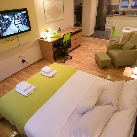 Forest Apartment